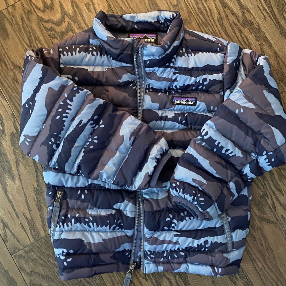 Patagonia 5T Down Coat